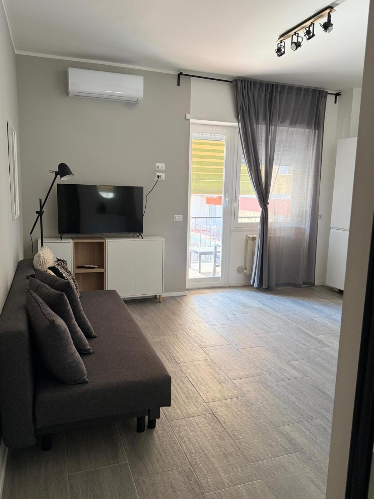 Lejlighed Tiburtina Flam *